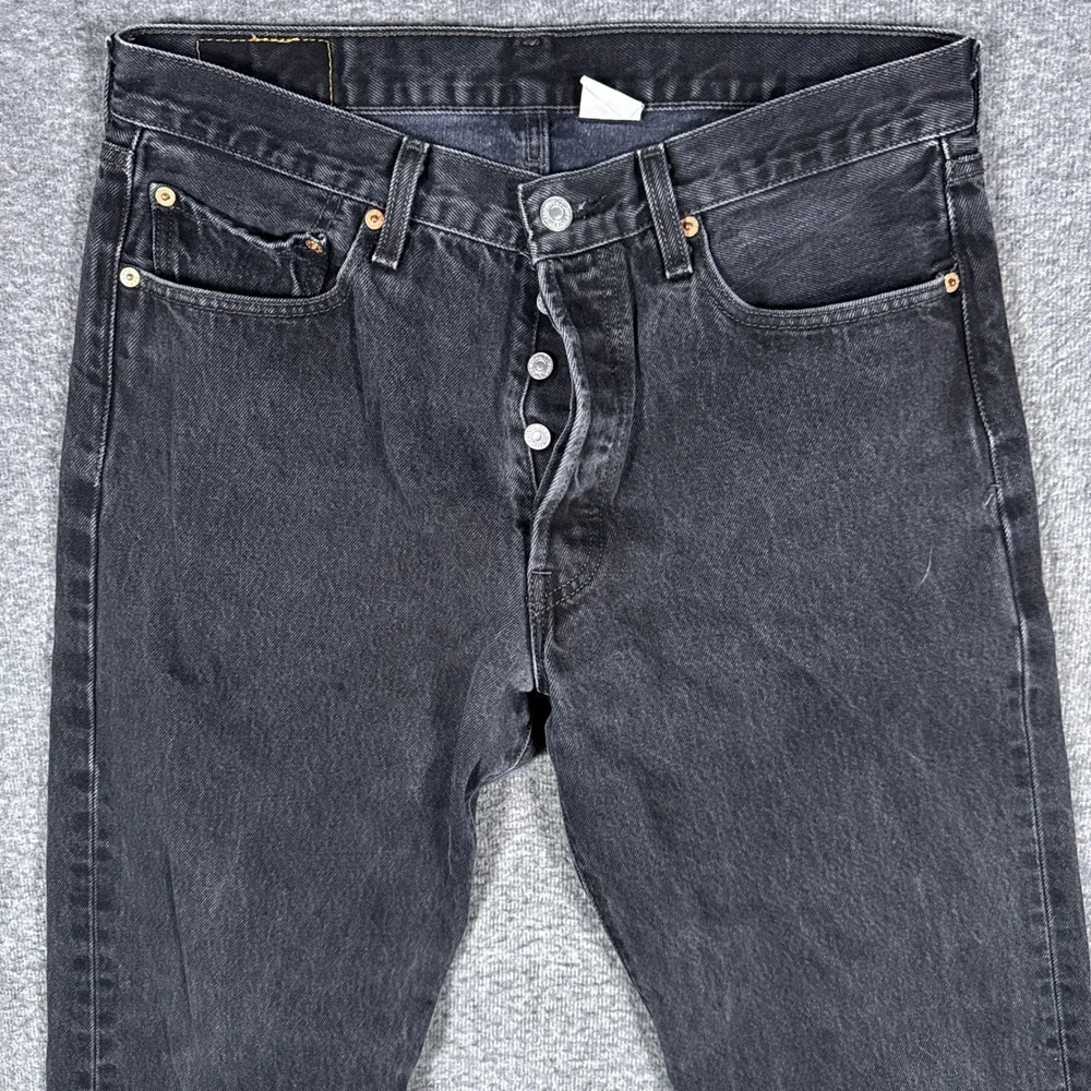 Vintage Levi's 501 Jeans Mens 34x30 Black Button Fly Straight Leg Work Y2K 2000s
